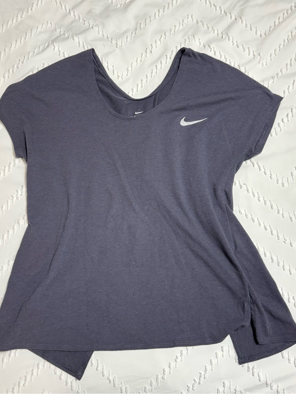 Nike Short Sleeve Scoop Neck Top in Charcoal Gray